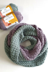 Lazy Days Infinity Scarf (Crochet)