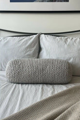 Lowen Pillow (Crochet)