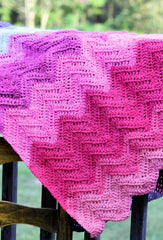 Double Crochet Chevron Baby Blanket (Crochet)