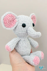 Mini Elephant Amigurumi (Crochet)