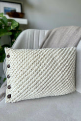 Aubrey Pillow (Crochet)