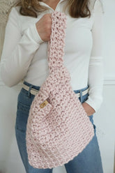 Chantal Knot Bag (Crochet)