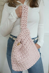 Chantal Knot Bag (Crochet)