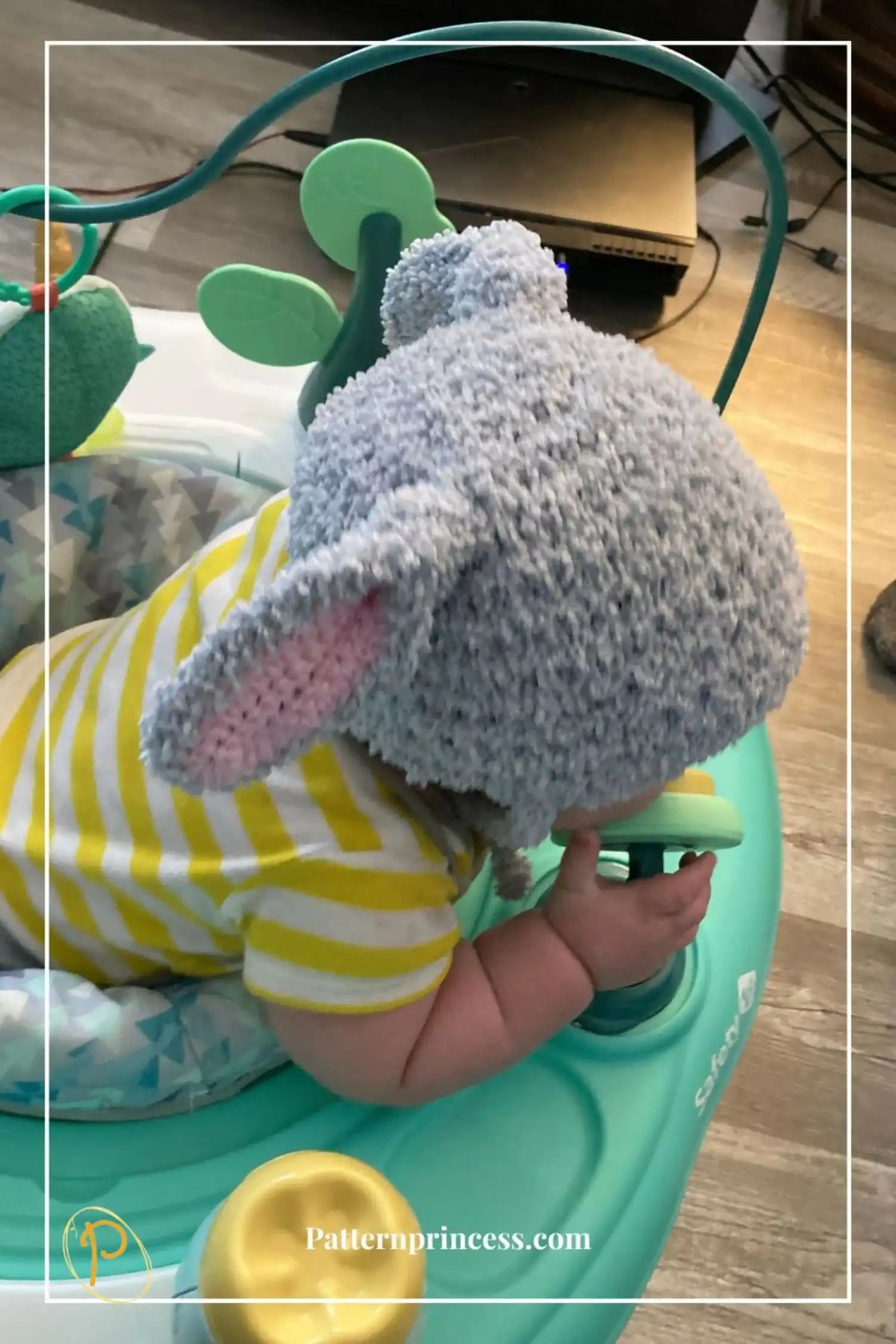 Hat Pattern with Bunny Ears (Crochet)