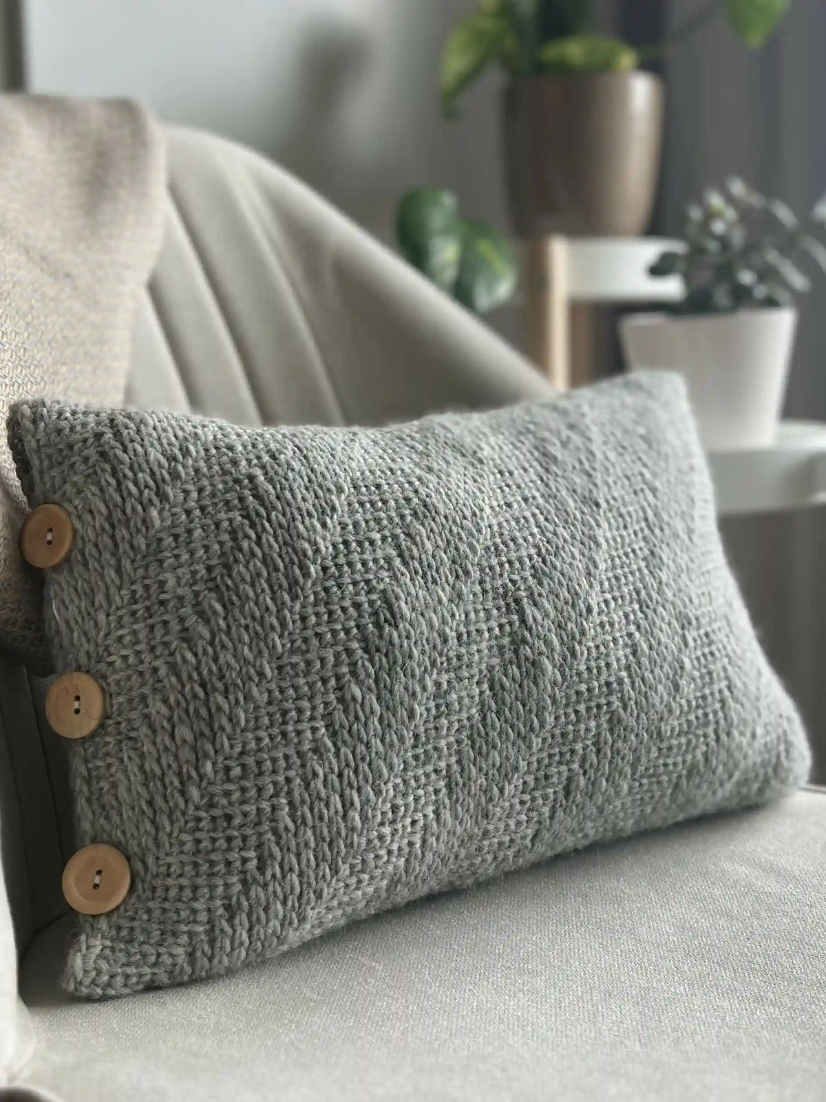 Grayson Pillow (Crochet)