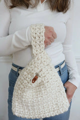 Chantal Knot Bag (Crochet)