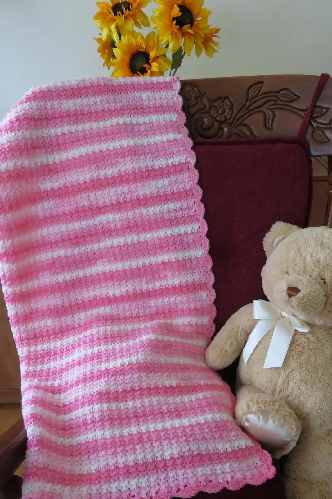 Sweet Strawberry Peel Ice Cream Blanket (Crochet)