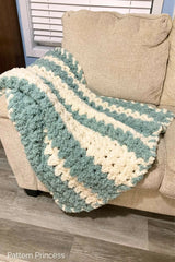Plush Easy Throw Blanket (Crochet)