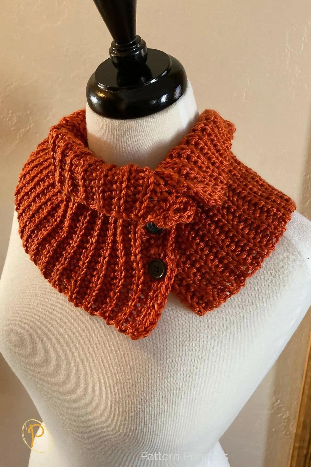 Classic Everyday Buttoned Cowl (Crochet)