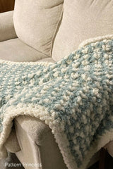 Quick Fluffy Throw Blanket (Crochet)