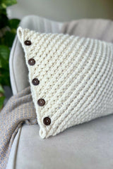 Aubrey Pillow (Crochet)